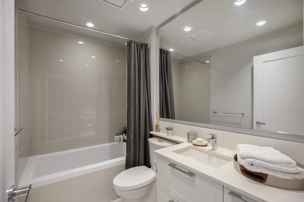 Photo of Bathroom in Lower Lonsdale
