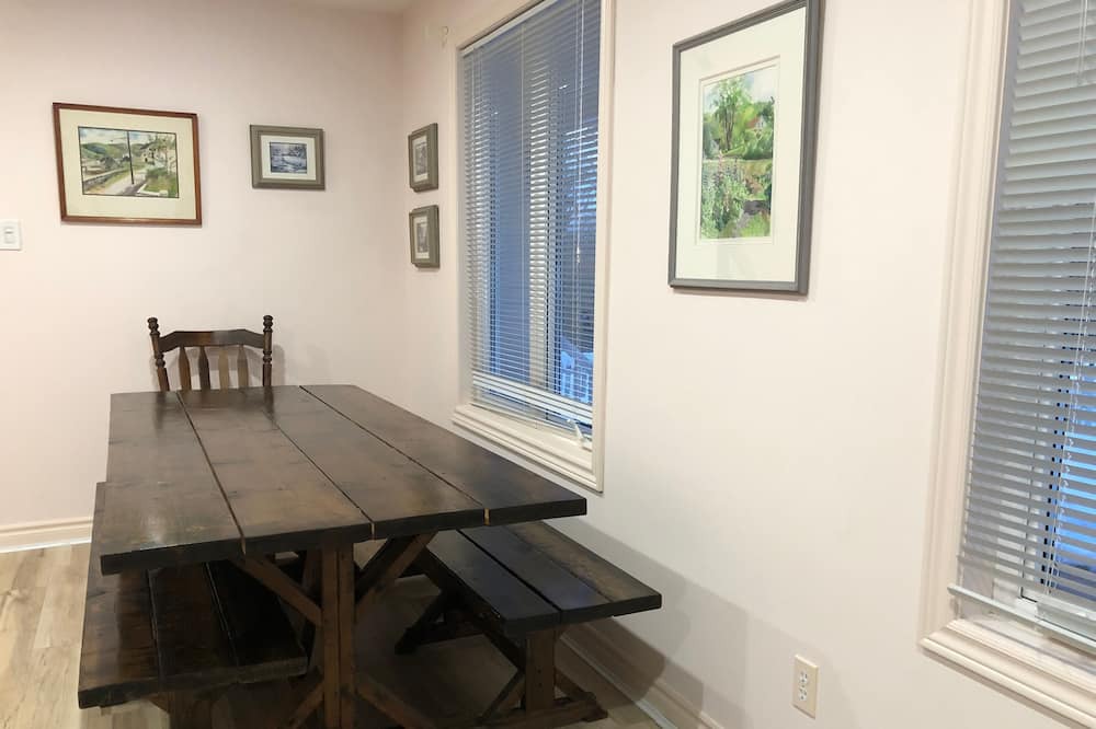 Photo of Bedroom in Trent Lakes