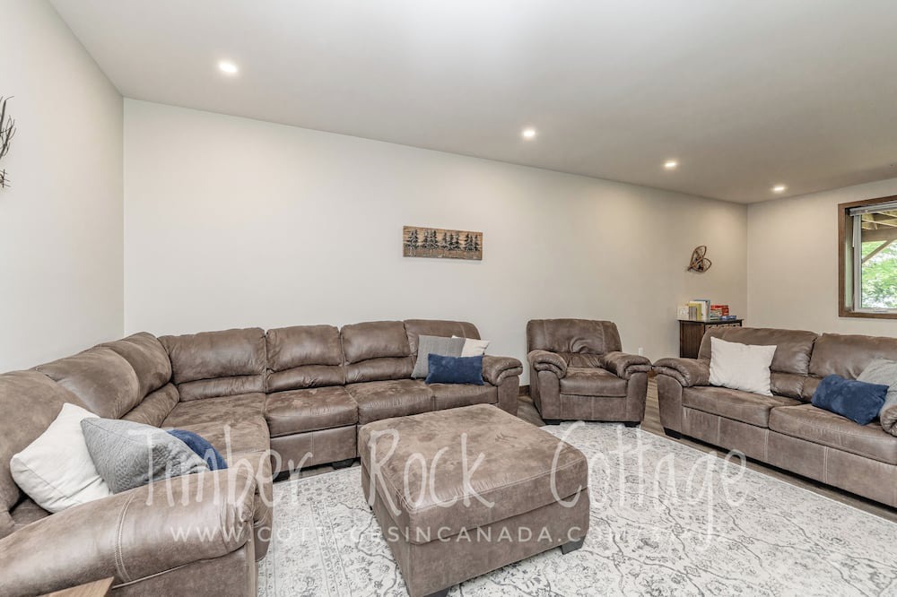 Photo of Livingroom in Utterson