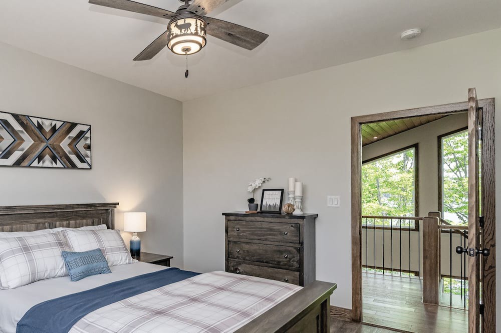 Photo of Bedroom in Utterson