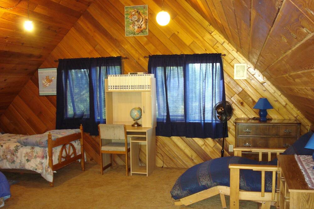 Photo of Bedroom in East Kootenay