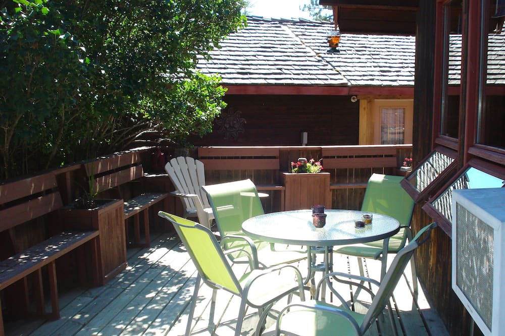 Photo of Patio Balcony in East Kootenay