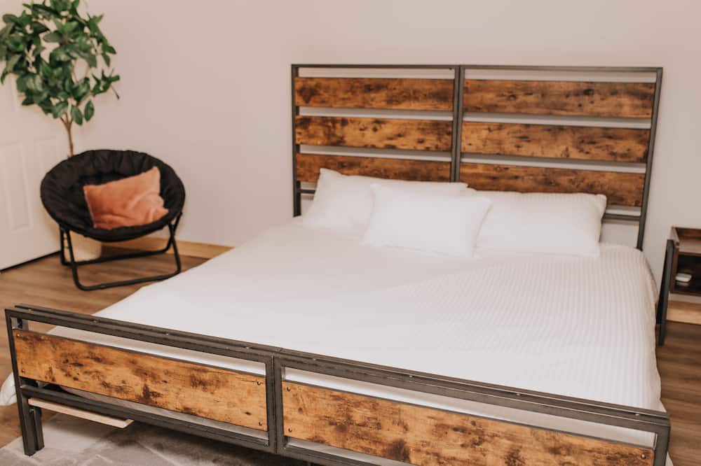 Photo of Bedroom in Georgian Bluffs