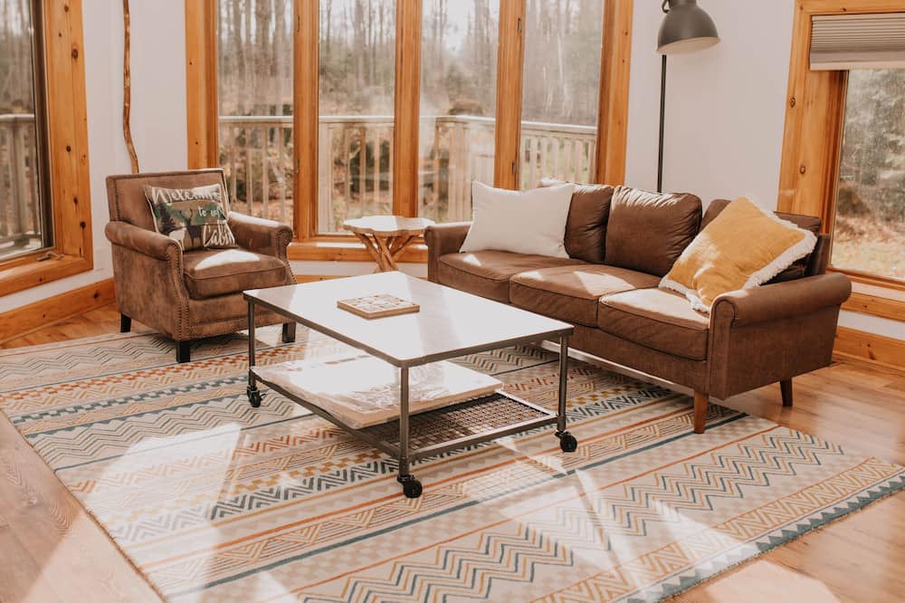 Photo of Livingroom in Georgian Bluffs