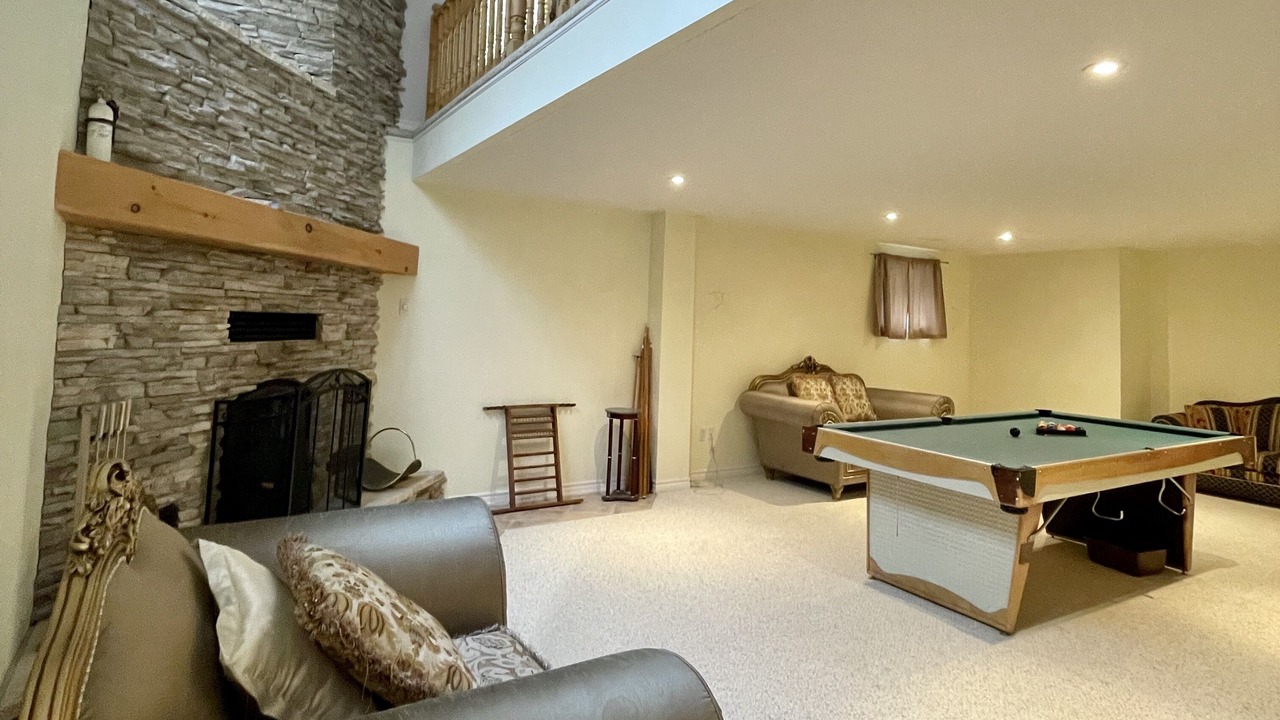 Photo of Bedroom in Muskoka Lakes
