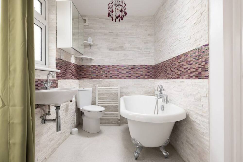 Photo of Bathroom in Enfield Highway