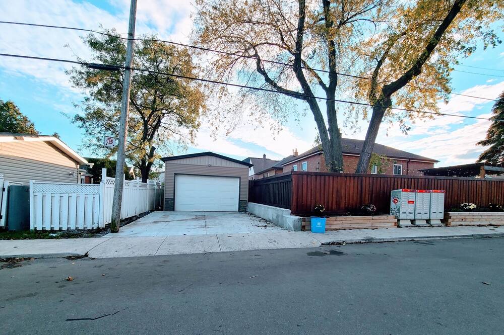 Photo of Outdoor in Hamilton