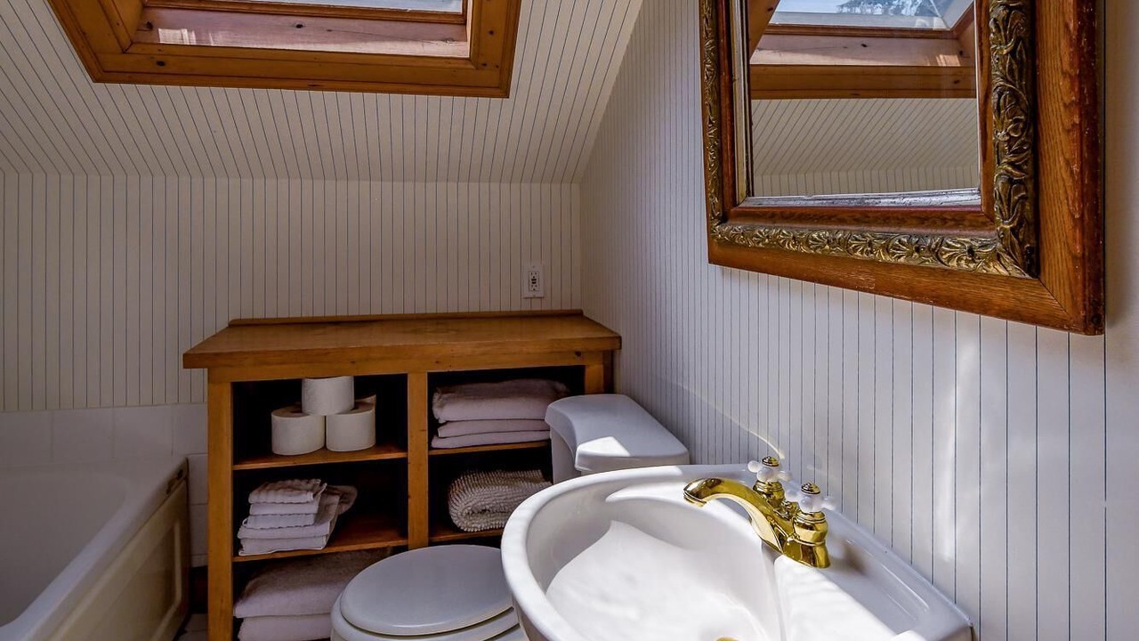 Photo of Bathroom in Creemore