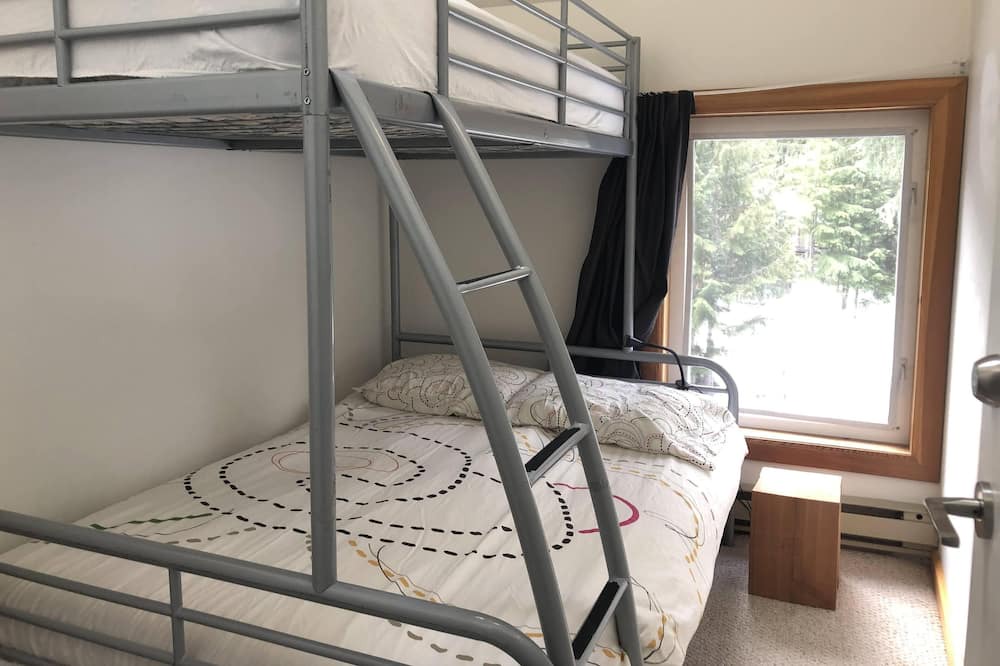 Photo of Bedroom in Whistler Cay Estates