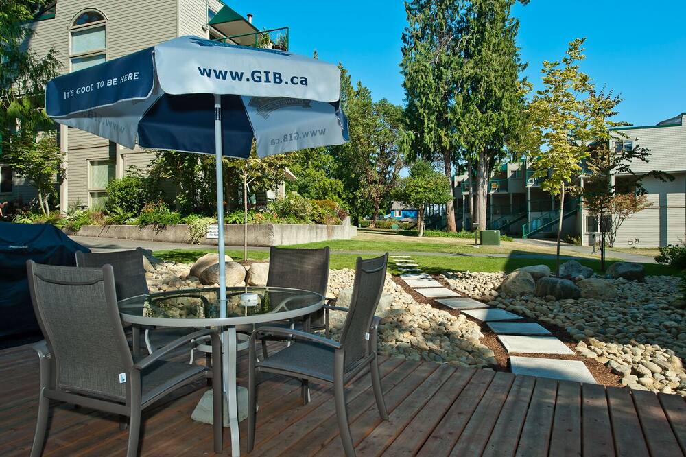 Photo of Outdoor in North Oyster