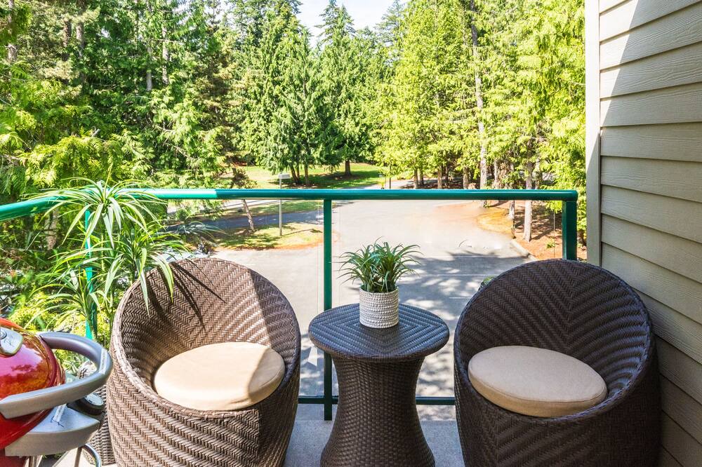 Photo of Patio Balcony in North Oyster