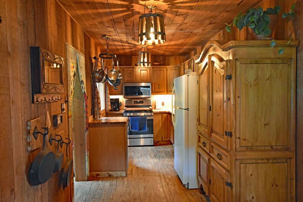 Photo of Kitchen in Ainsworth Hot Springs