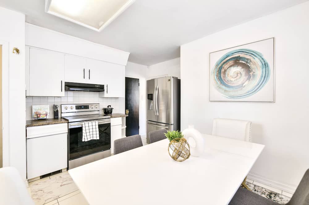 Photo of Kitchen in East Kildonan