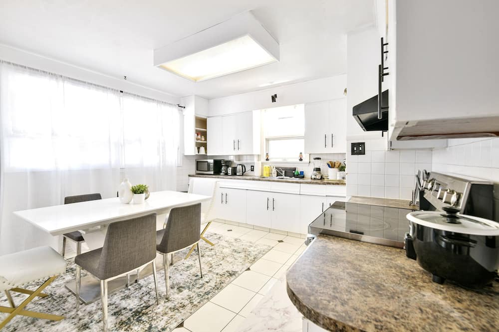 Photo of Kitchen in East Kildonan