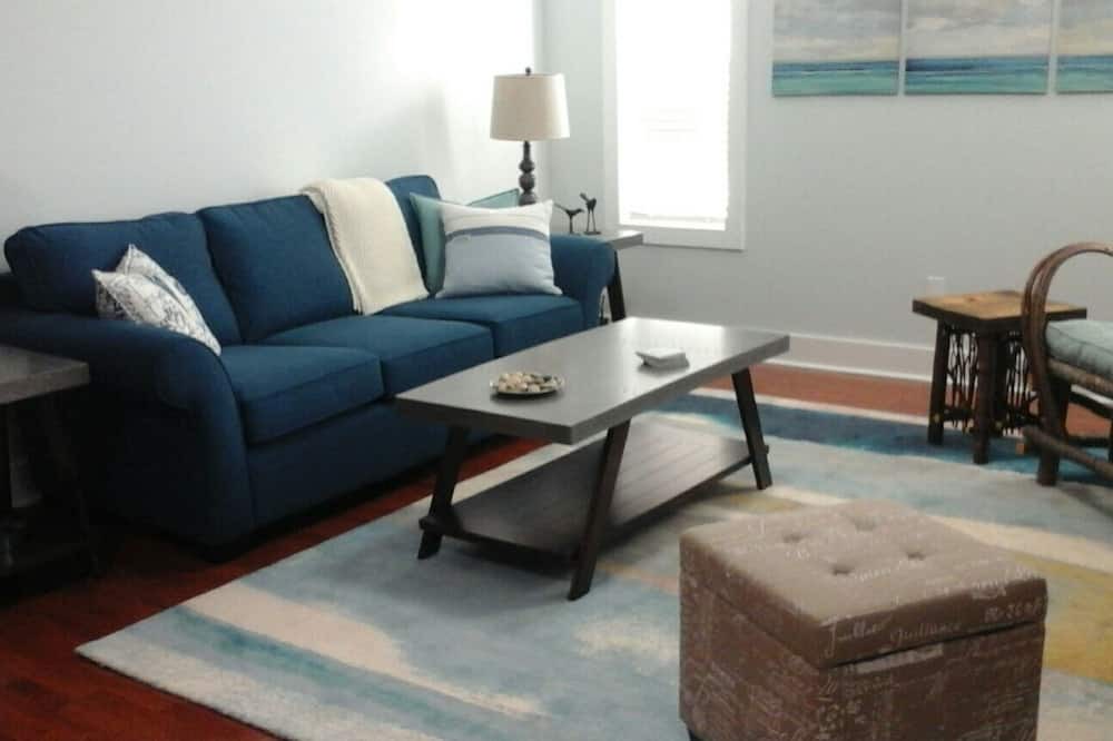Photo of Bedroom in Maple Bay