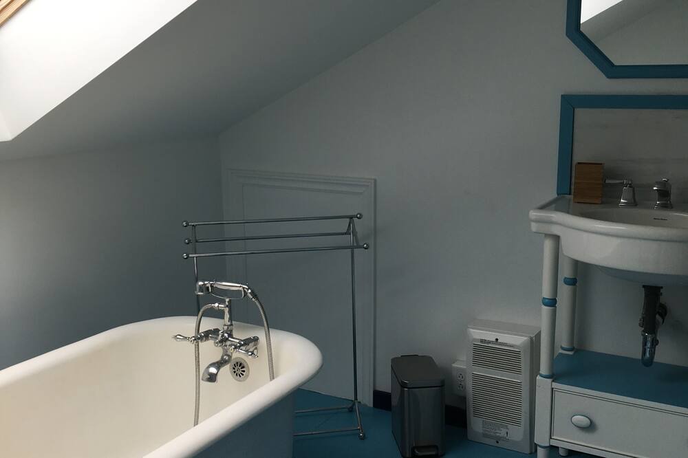 Photo of Bathroom in Peggy's Cove