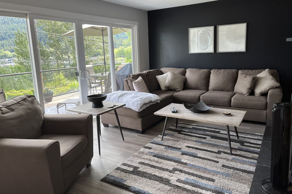 Photo of Livingroom in Blind Bay