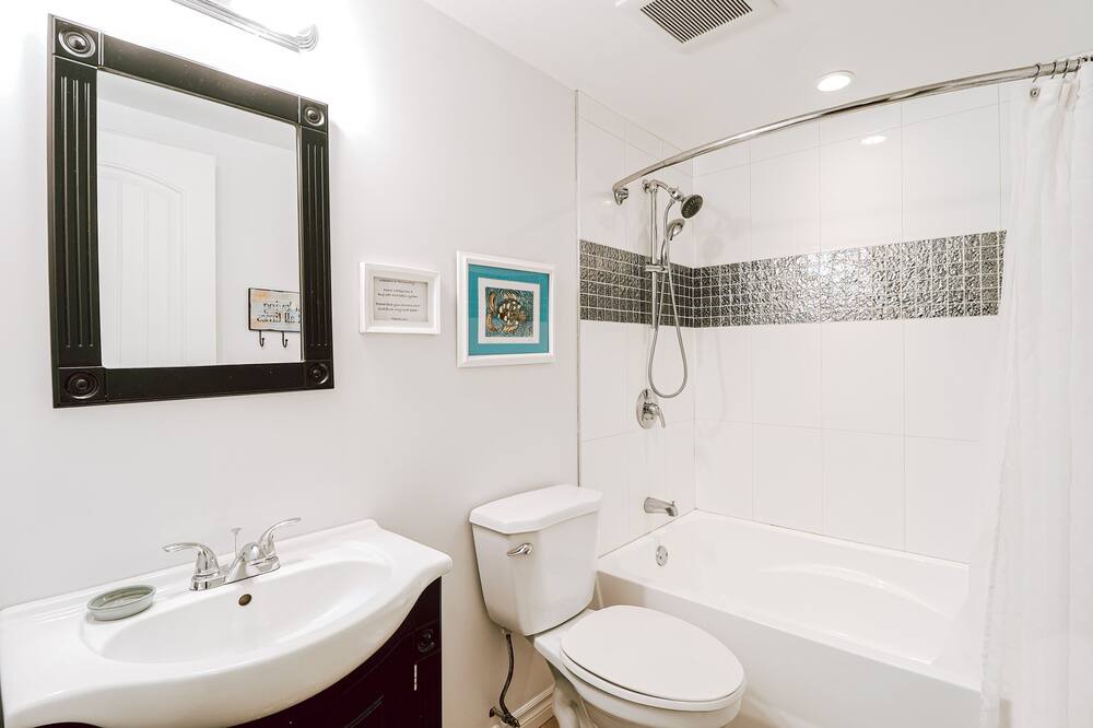 Photo of Bathroom in Black Point