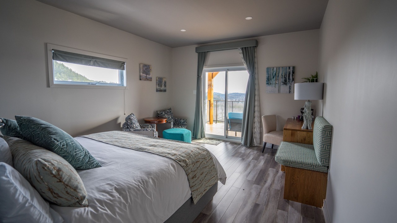 Photo of Bedroom in Les Collines-de-l'Outaouais Regional County Municipality