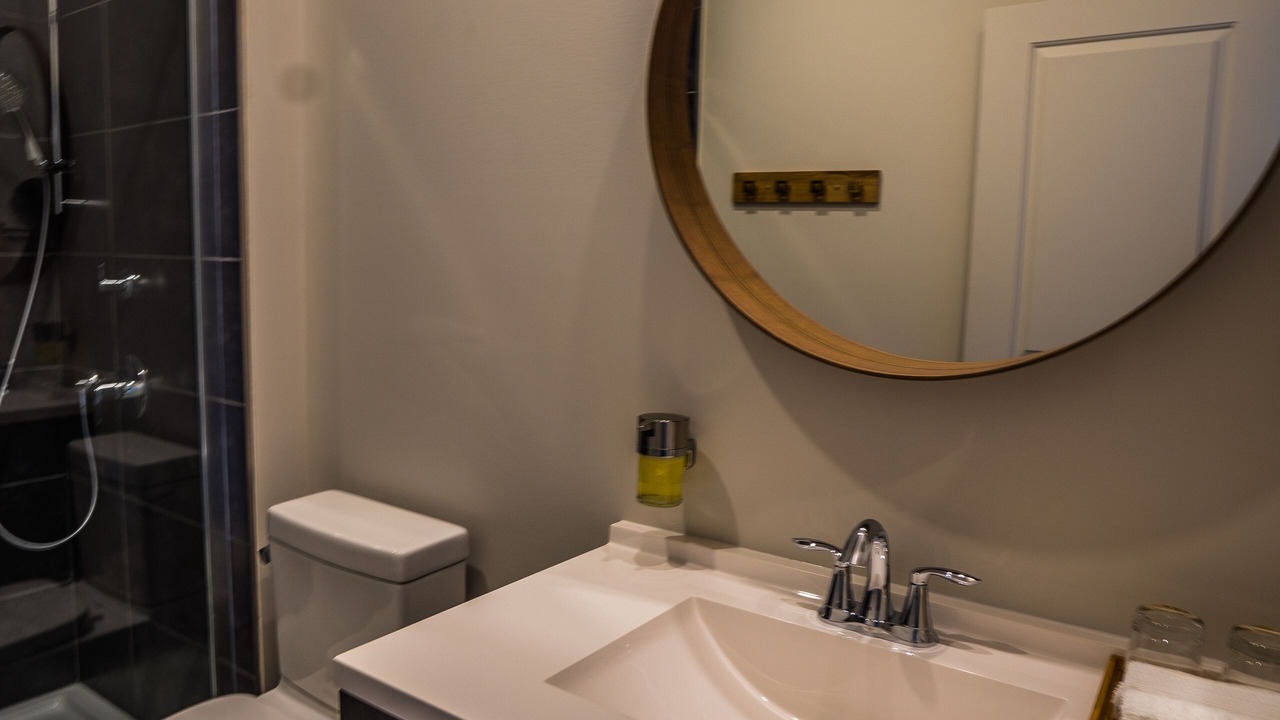 Photo of Bathroom in Les Collines-de-l'Outaouais Regional County Municipality