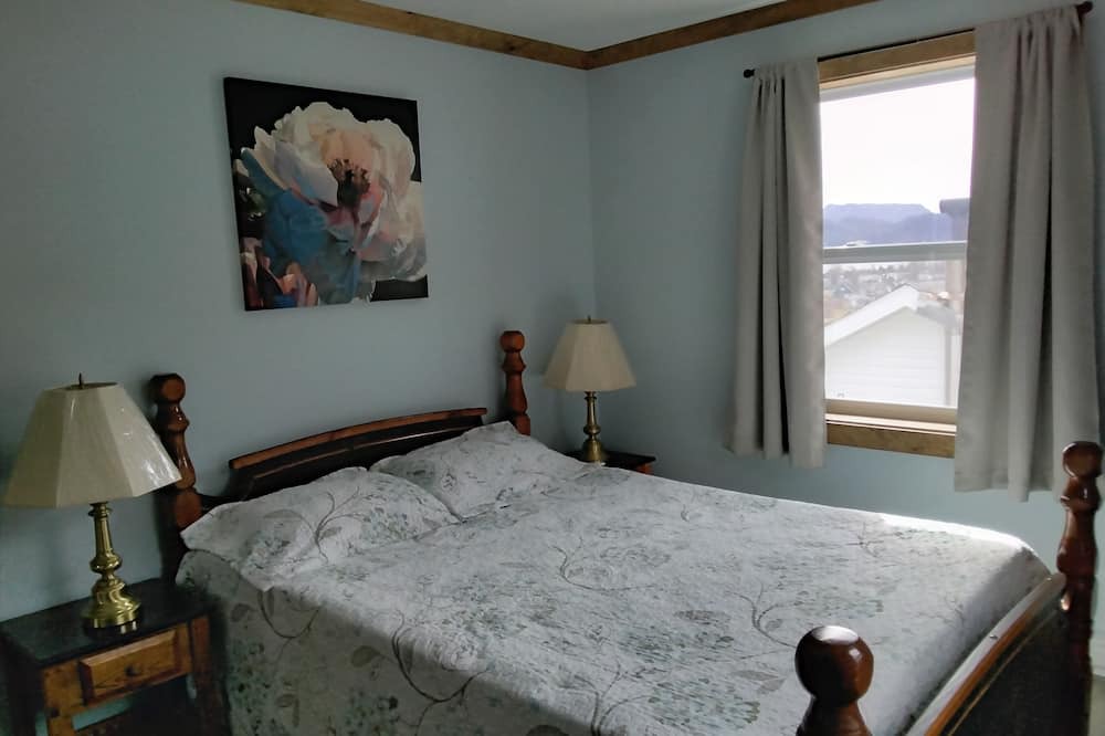 Photo of Bedroom in Woody Point
