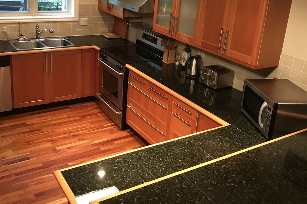 Photo of Kitchen in Whistler Cay Heights