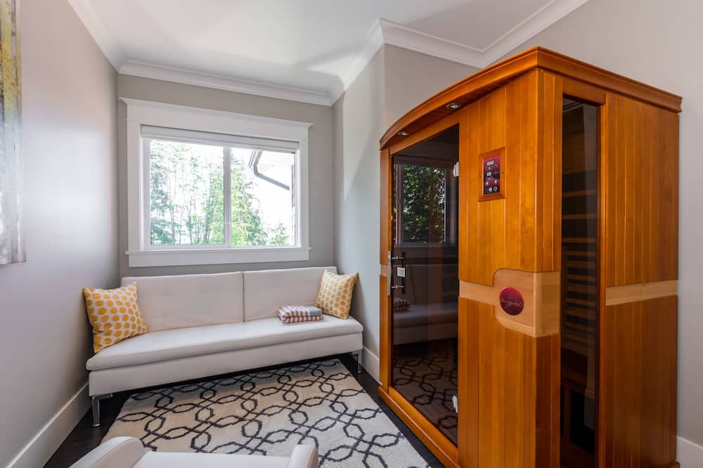Photo of Bedroom in Eastern Hillsides