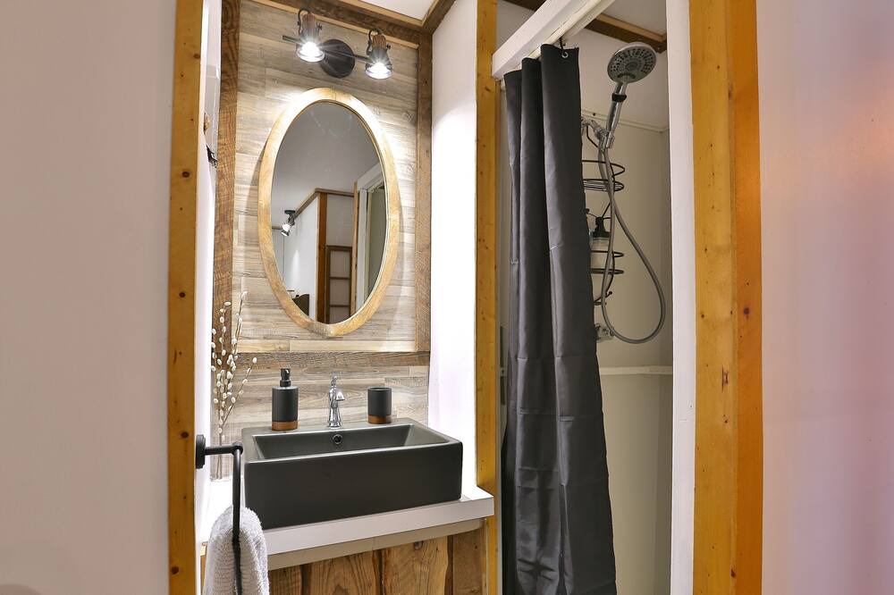 Photo of Bathroom in Potton