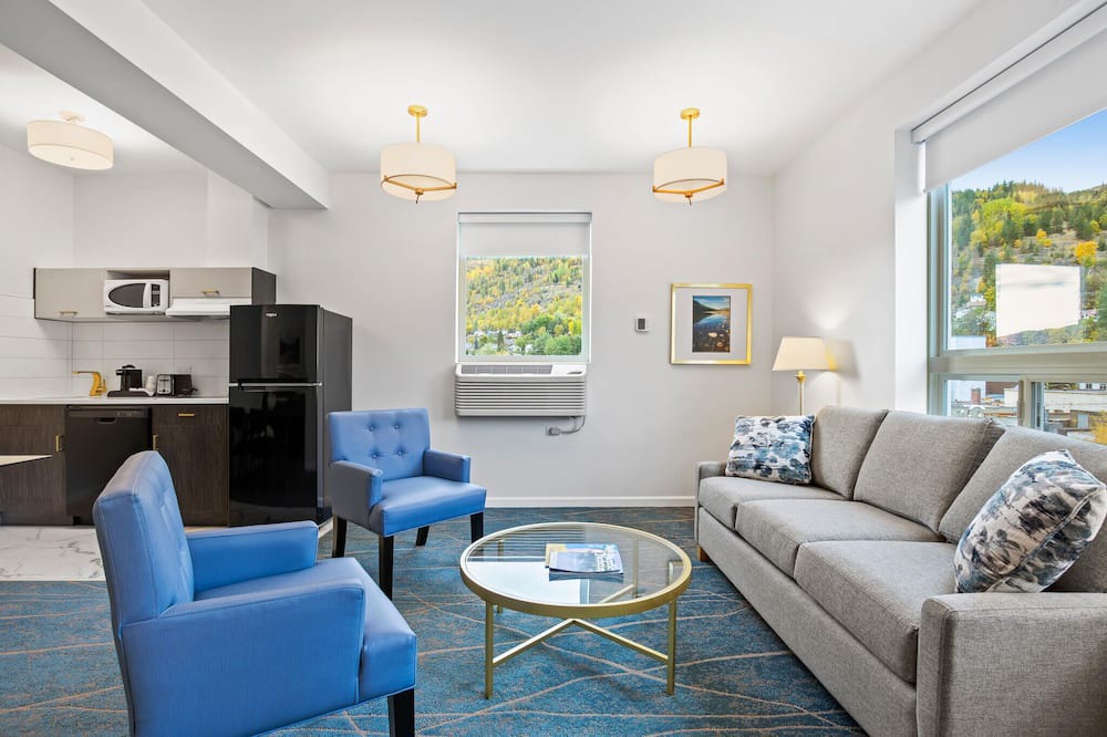 Photo of Livingroom in Trail
