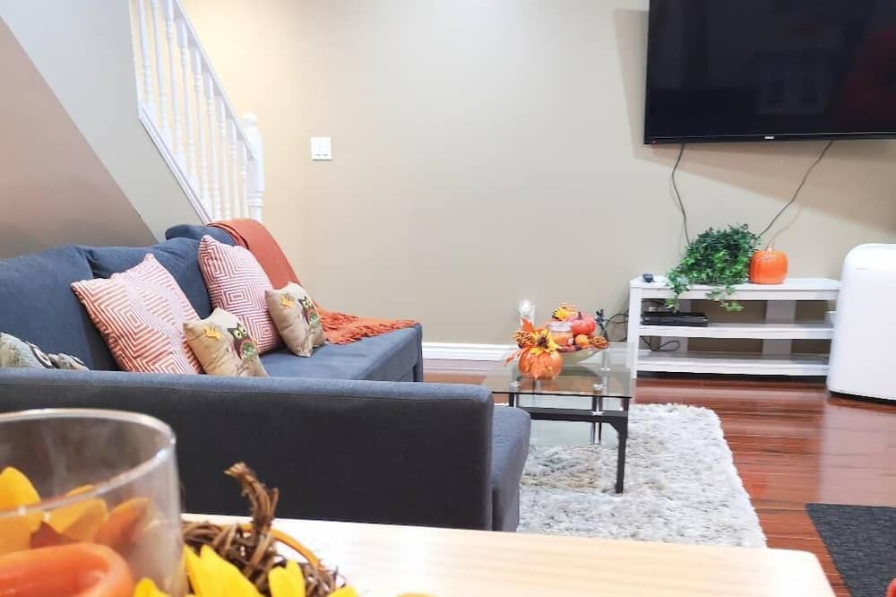 Photo of Livingroom in Carrying Place