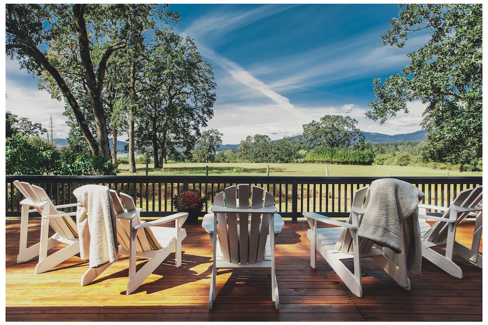Photo of Patio Balcony in North Cowichan