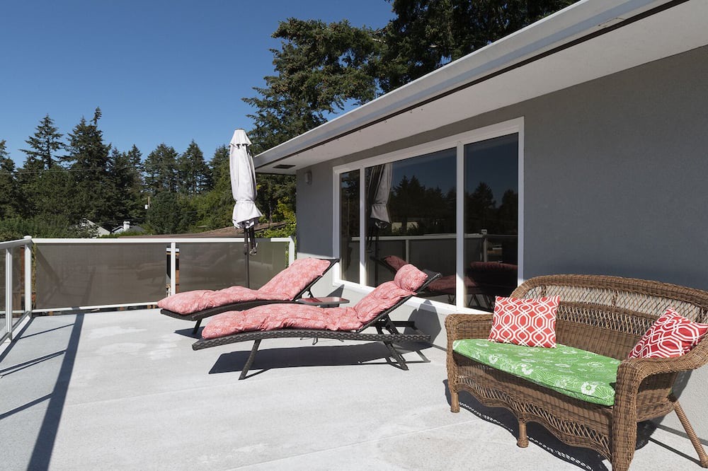 Photo of Patio Balcony in Brentwood Bay