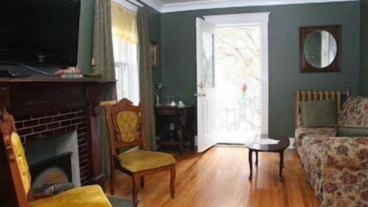 Photo of Livingroom in Moose Jaw