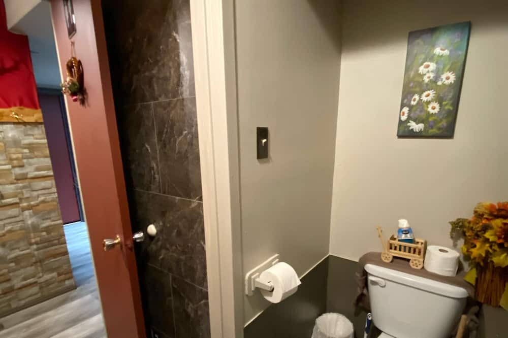 Photo of Bathroom in Stewart