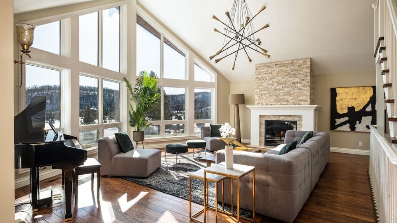Photo of Livingroom in Saint-Faustin-Lac-Carre