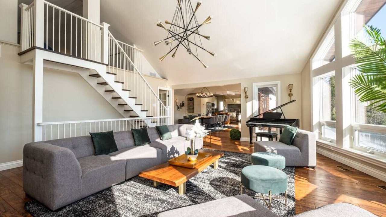Photo of Livingroom in Saint-Faustin-Lac-Carre