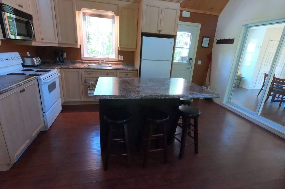 Photo of Kitchen in Saint-Zacharie