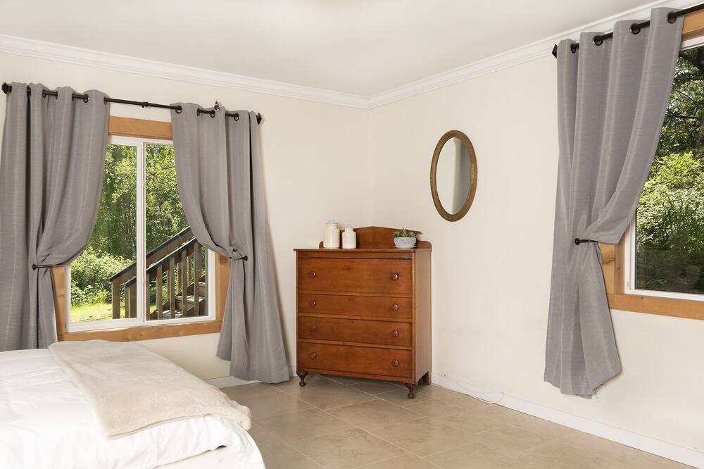 Photo of Bedroom in Victoria