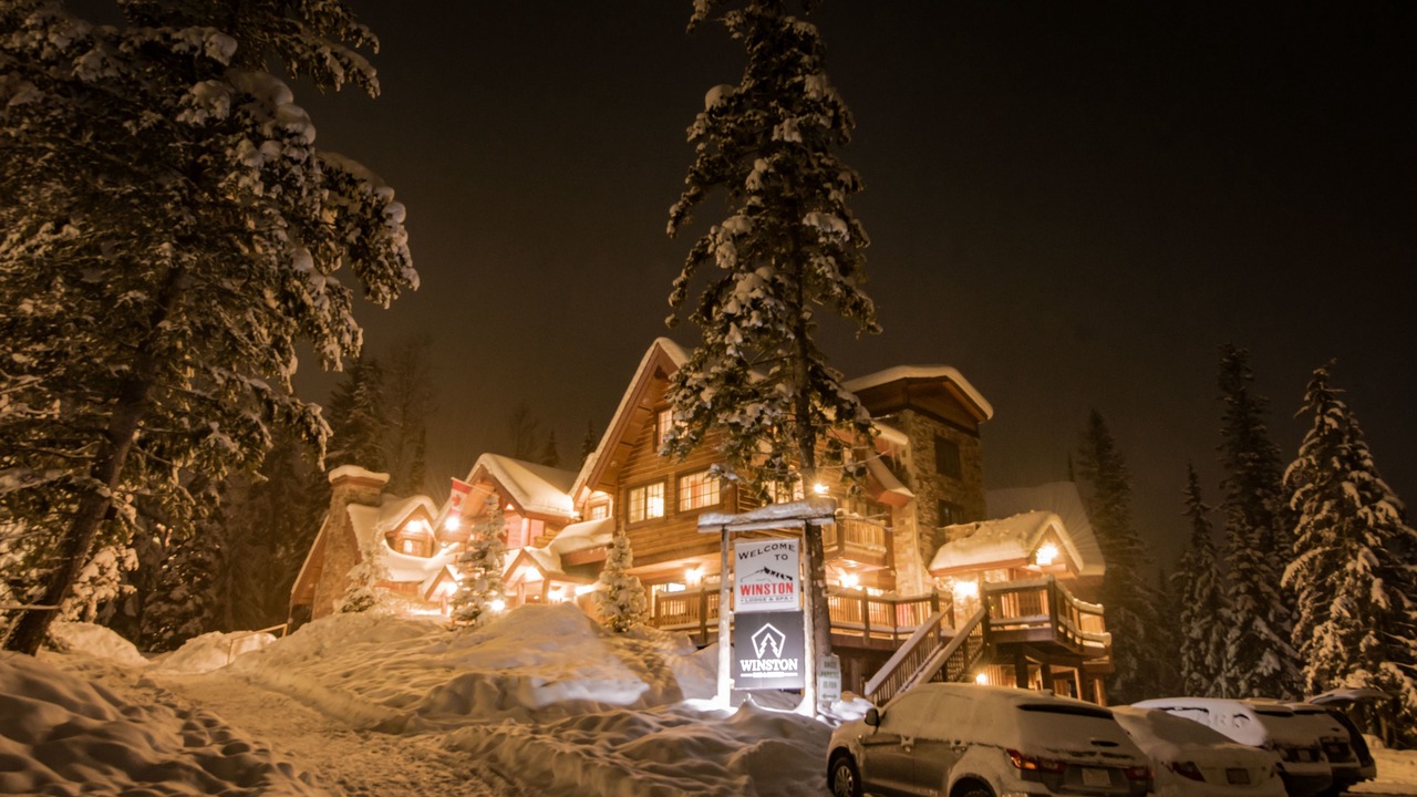 Photo of Outdoor in Golden