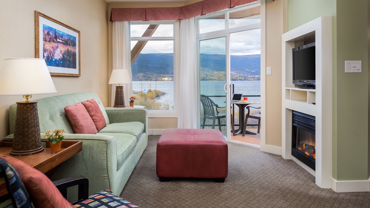 Photo of Livingroom in Okanagan-Similkameen