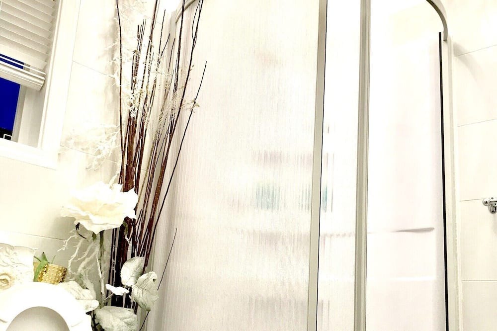 Photo of Bathroom in Steveston