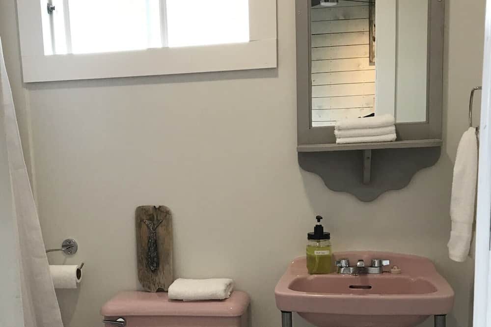 Photo of Bathroom in Indian Harbour