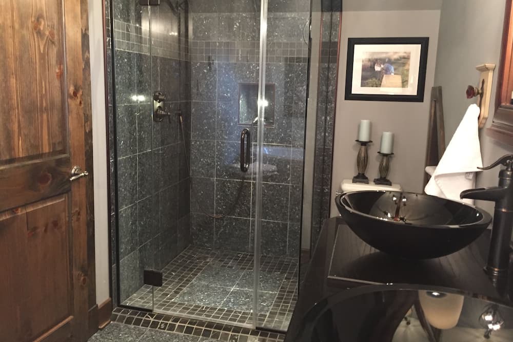 Photo of Bathroom in Reidville