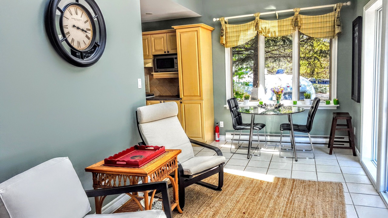 Photo of Livingroom in Picton