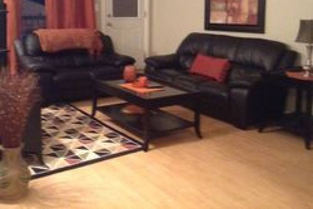 Photo of Livingroom in Moose Jaw