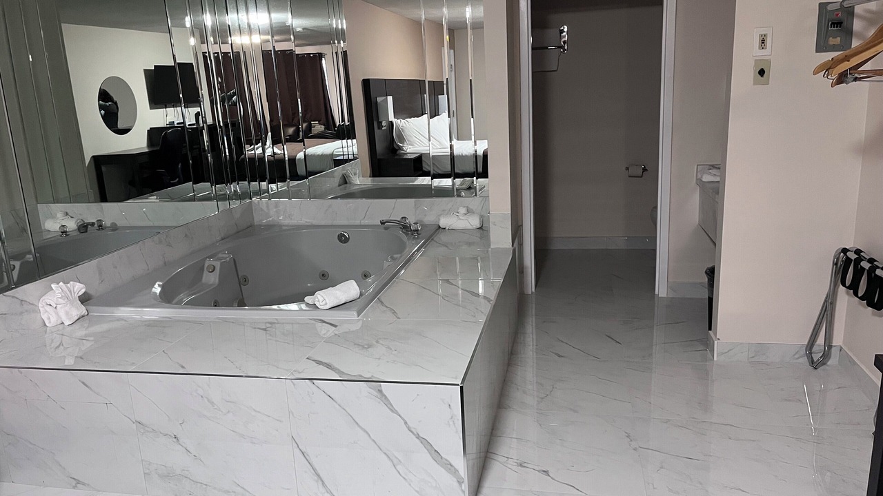 Photo of Bedroom in Fallsview