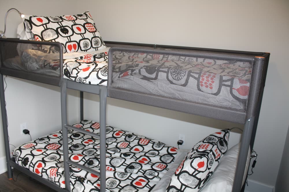 Photo of Bedroom in La Petite-Patrie