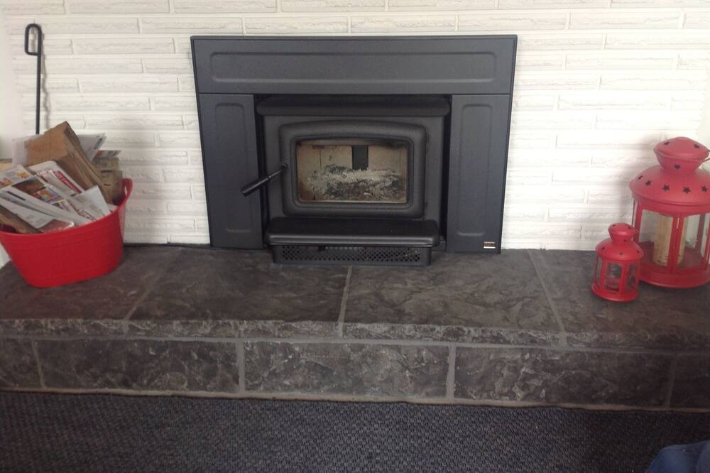 Photo of Livingroom in Maple Bay