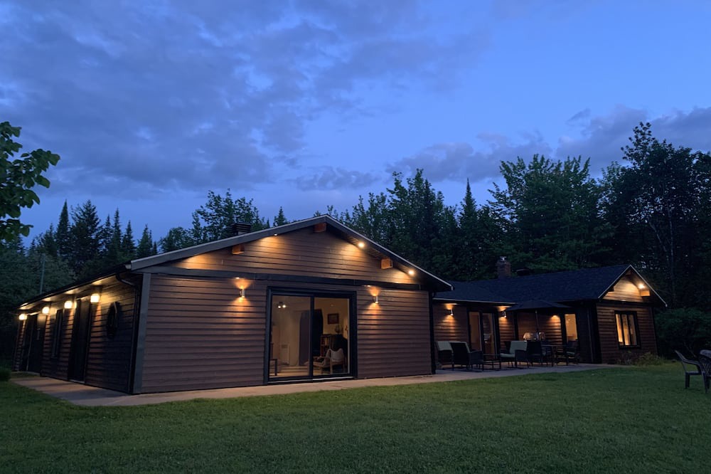 Photo of Outdoor in Stratford