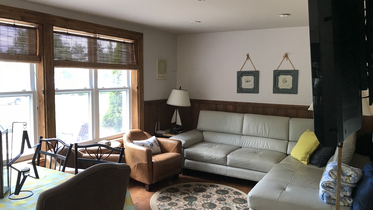 Photo of Livingroom in Saint-Jean-de-l'lle-d'Orleans